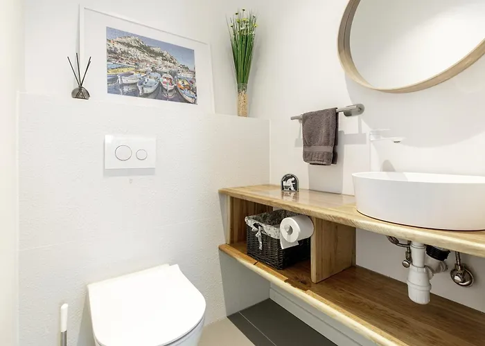 Apartment Vaeike-tallinn With Free Parking *